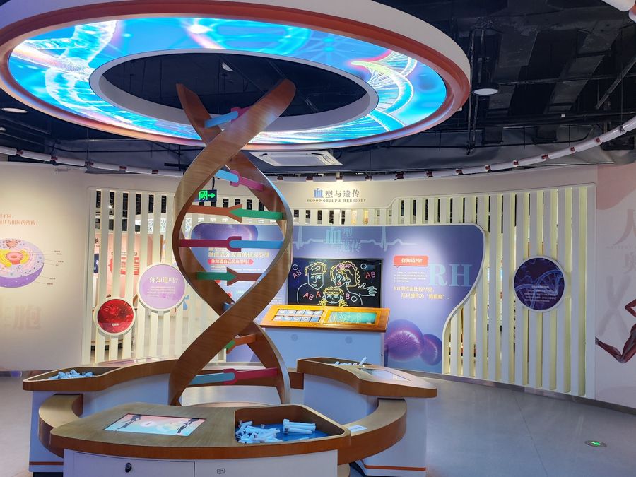 Life Science & Health exhibit installation
