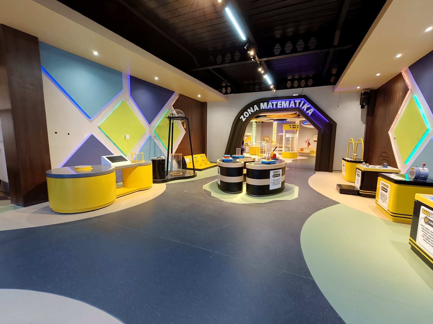 Mathematics zone at MMSC